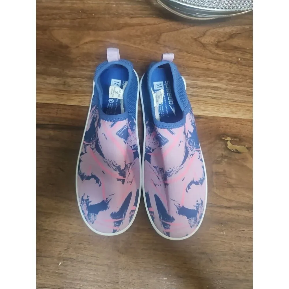 Speedo Junior M Water Shoes, Worn Once‎